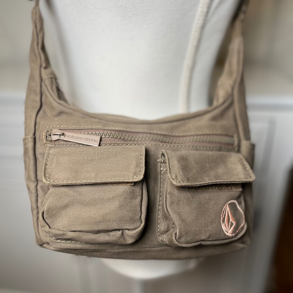 Vintage Y2K Volcom Signature/Logo Khaki Canvas Shoulder Bag Skate Surf